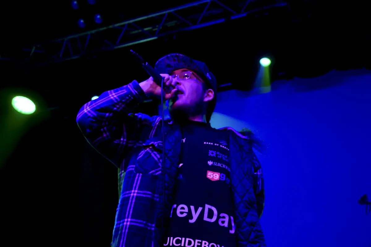 Jinx on stage at The Reverb Lounge Omaha Nebraska